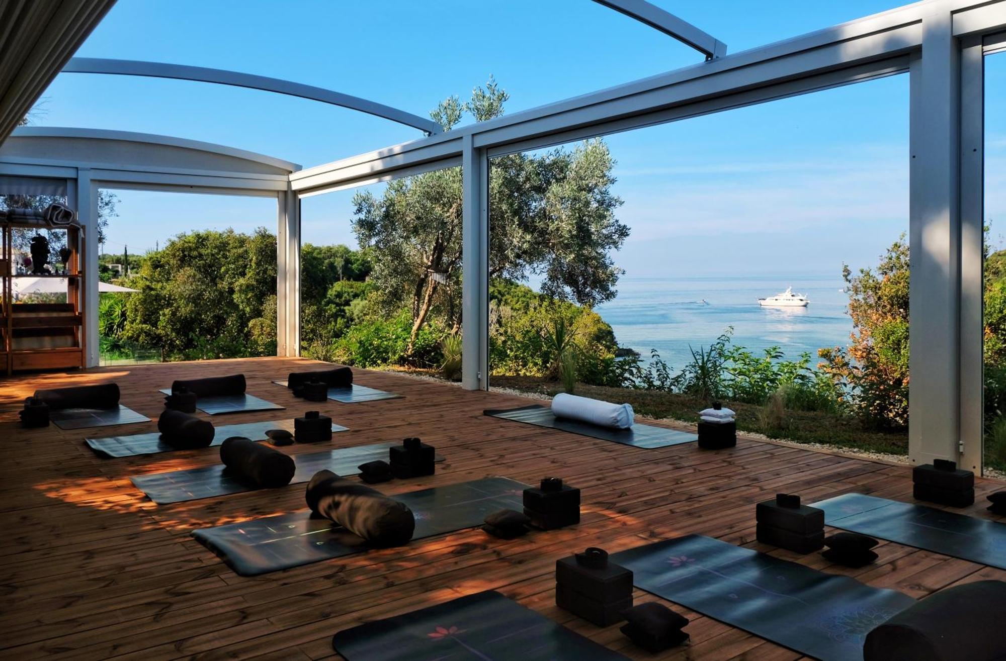 Movenpick Resort Agios Nikolaos Sivota Exterior photo